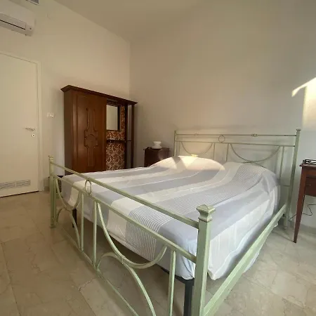 Guest house Il Cardo 2*